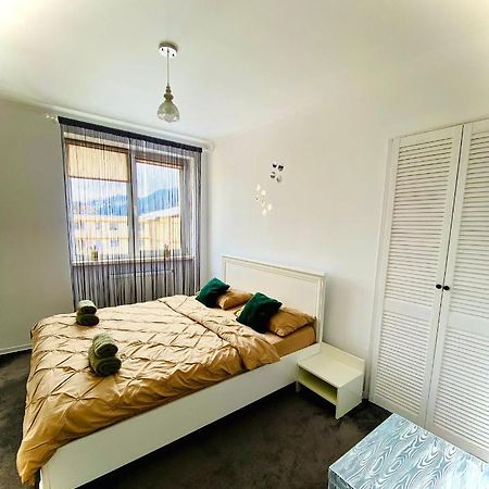 Apartament Tiron In Centru Orasului Gura Humorului Esterno foto