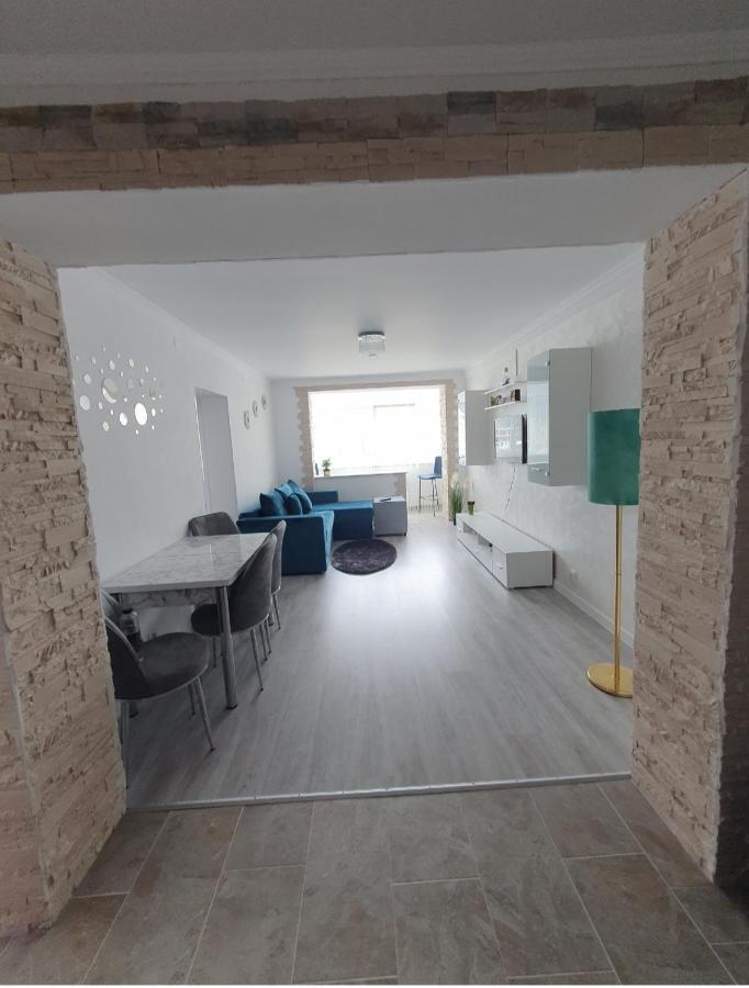 Apartament Tiron In Centru Orasului Gura Humorului Esterno foto