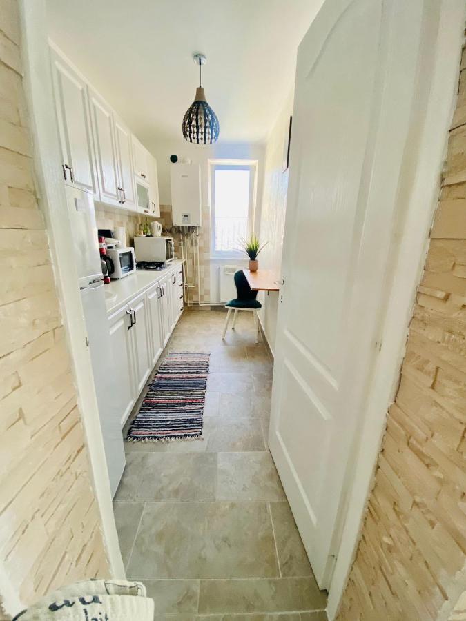 Apartament Tiron In Centru Orasului Gura Humorului Esterno foto